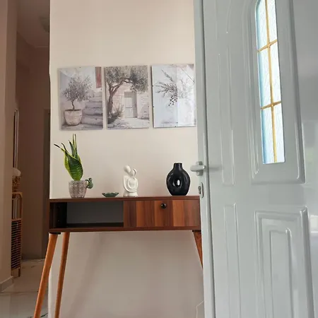 Olive Apartment *